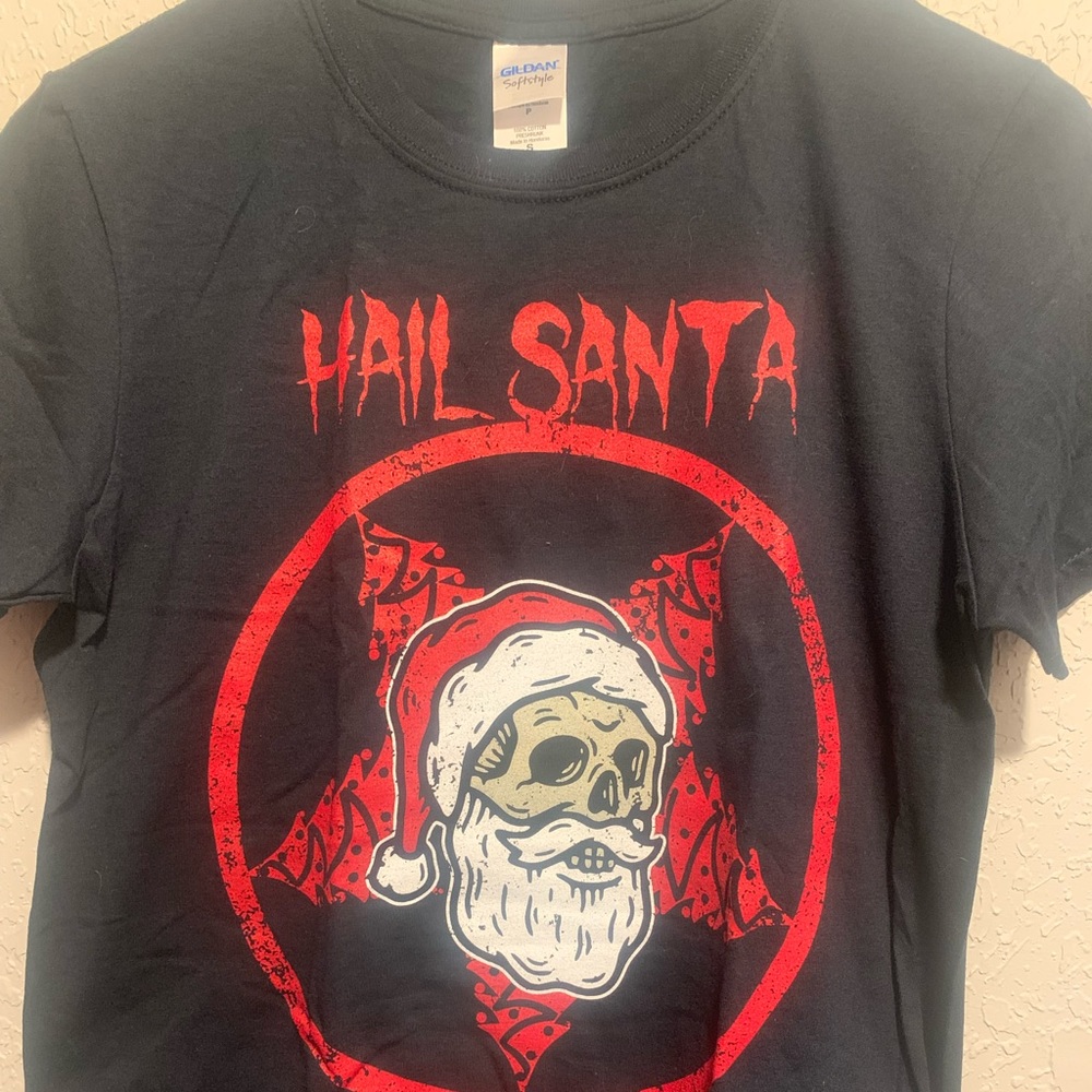 ‘Hail Santa’ Tee